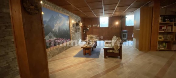 3 bedrooms Villa in Fontainemore, Italy No. 128253 32