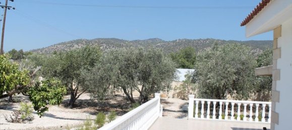 4 bedrooms Villa in Limassol, Cyprus No. 1805 14