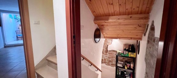 4-salle Appartement à Cesena, Italy No. 115031 30