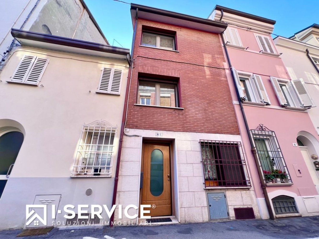 4-salle Appartement à Cesena, Italy No. 115031