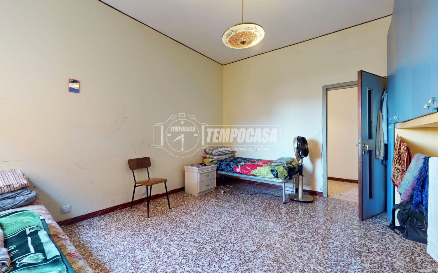 3-salle Appartement à Carpi, Italy No. 291076