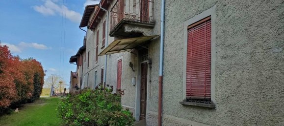 5 rooms House in Gazzola, Italy No. 32900 4