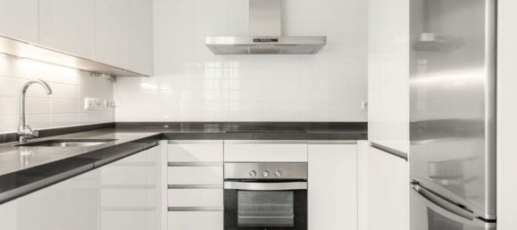 3 bedrooms Townhouse in Marbella, Spain No. 175372 3