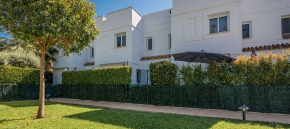 3 bedrooms Townhouse in Marbella, Spain No. 175372 4