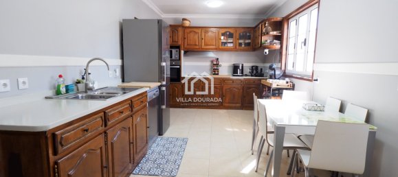 3 bedrooms Villa in Porto, Portugal No. 121431 12