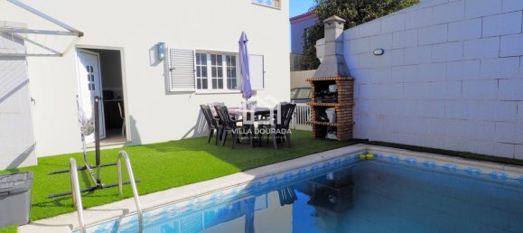 3 bedrooms Villa in Porto, Portugal No. 121431 2