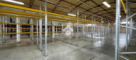 Almacén en Terranuova Bracciolini, Italy 2280 m² No. 125320 9