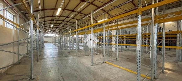 Almacén en Terranuova Bracciolini, Italy 2280 m² No. 125320 10