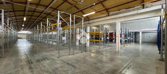 Almacén en Terranuova Bracciolini, Italy 2280 m² No. 125320 11