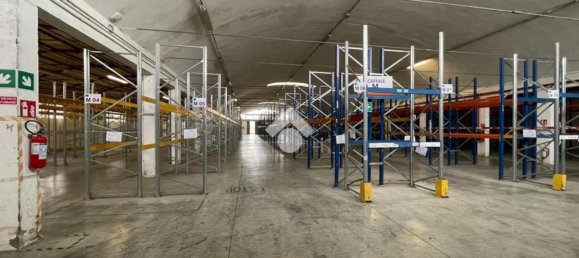 Almacén en Terranuova Bracciolini, Italy 2280 m² No. 125320 5