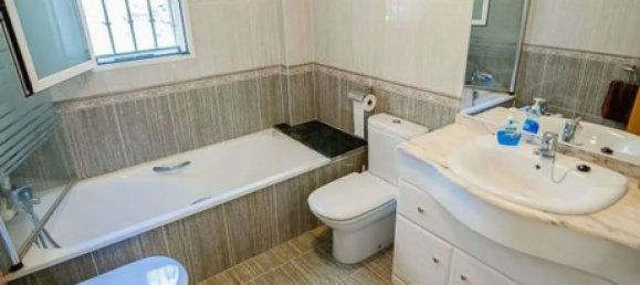 4 bedrooms House in Estivella, Spain No. 190967 6