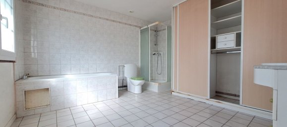 Casa de 3 dormitorios en Saint-Piat, France No. 252681 7