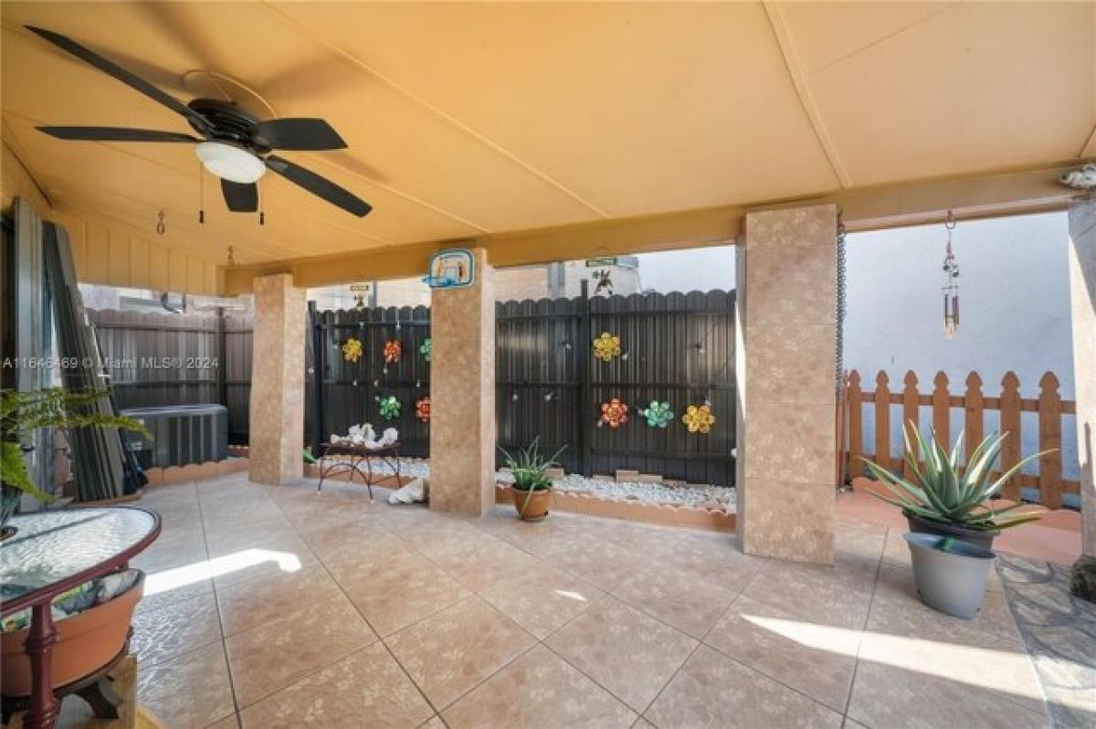 3 bedrooms House in Miami, USA No. 309559