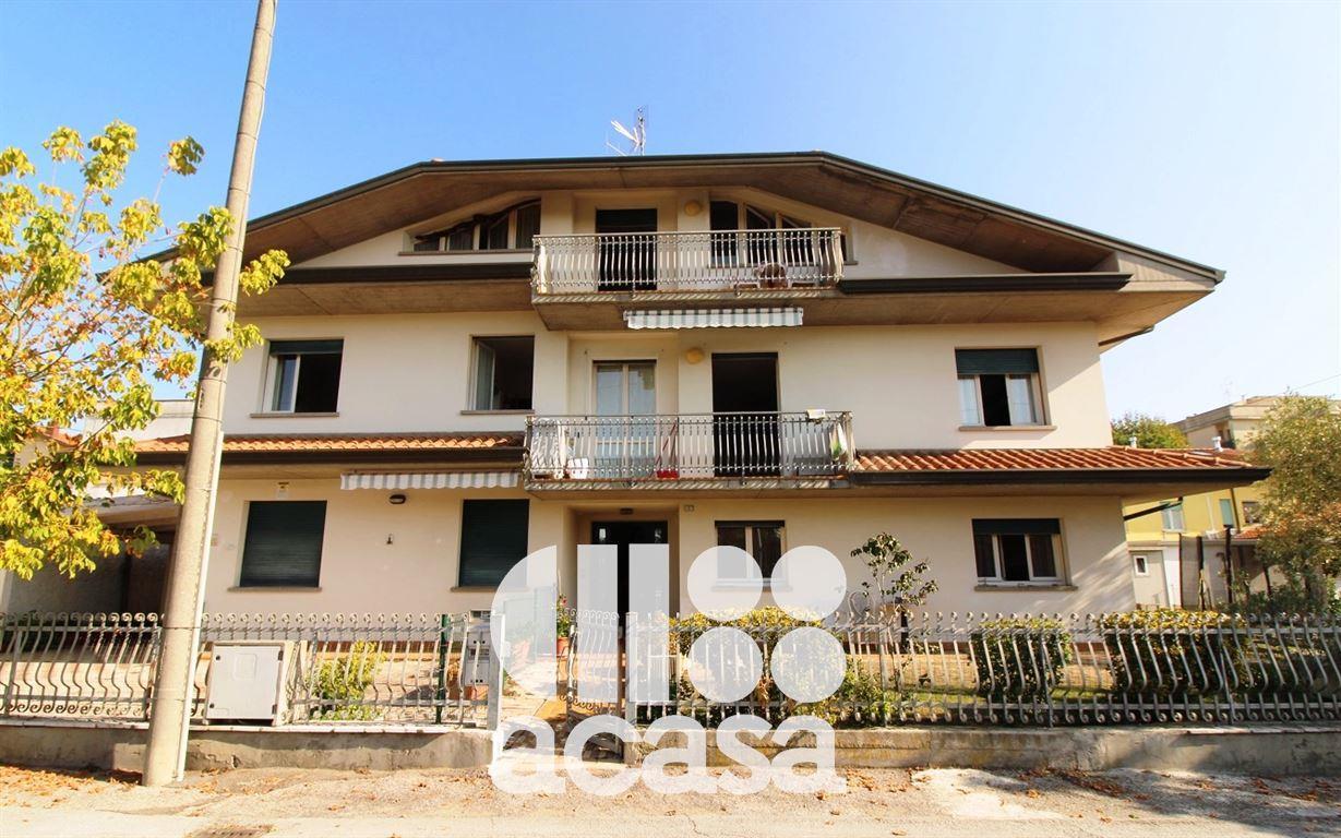 6 rooms House in Gatteo, Italy No. 41173