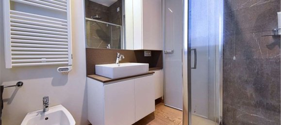 Apartamento de 4 divisões em Capiago Intimiano, Italy N.º 186086 95
