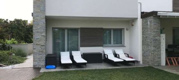 Apartamento de 4 divisões em Capiago Intimiano, Italy N.º 186086 21