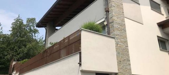 Apartamento de 4 divisões em Capiago Intimiano, Italy N.º 186086 3