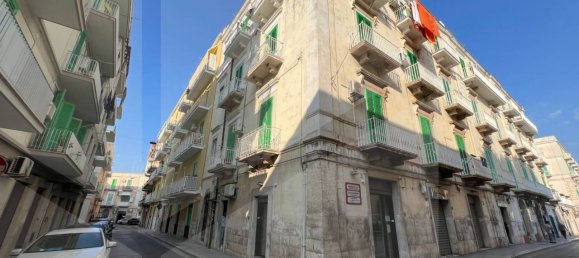 2-salle Appartement à Molfetta, Italy No. 28698 15