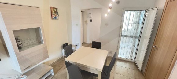 2-salle Appartement à Molfetta, Italy No. 28698 9