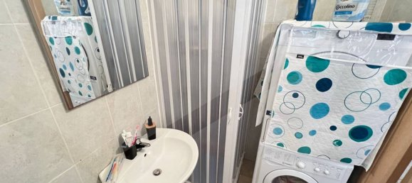 2-salle Appartement à Molfetta, Italy No. 28698 16