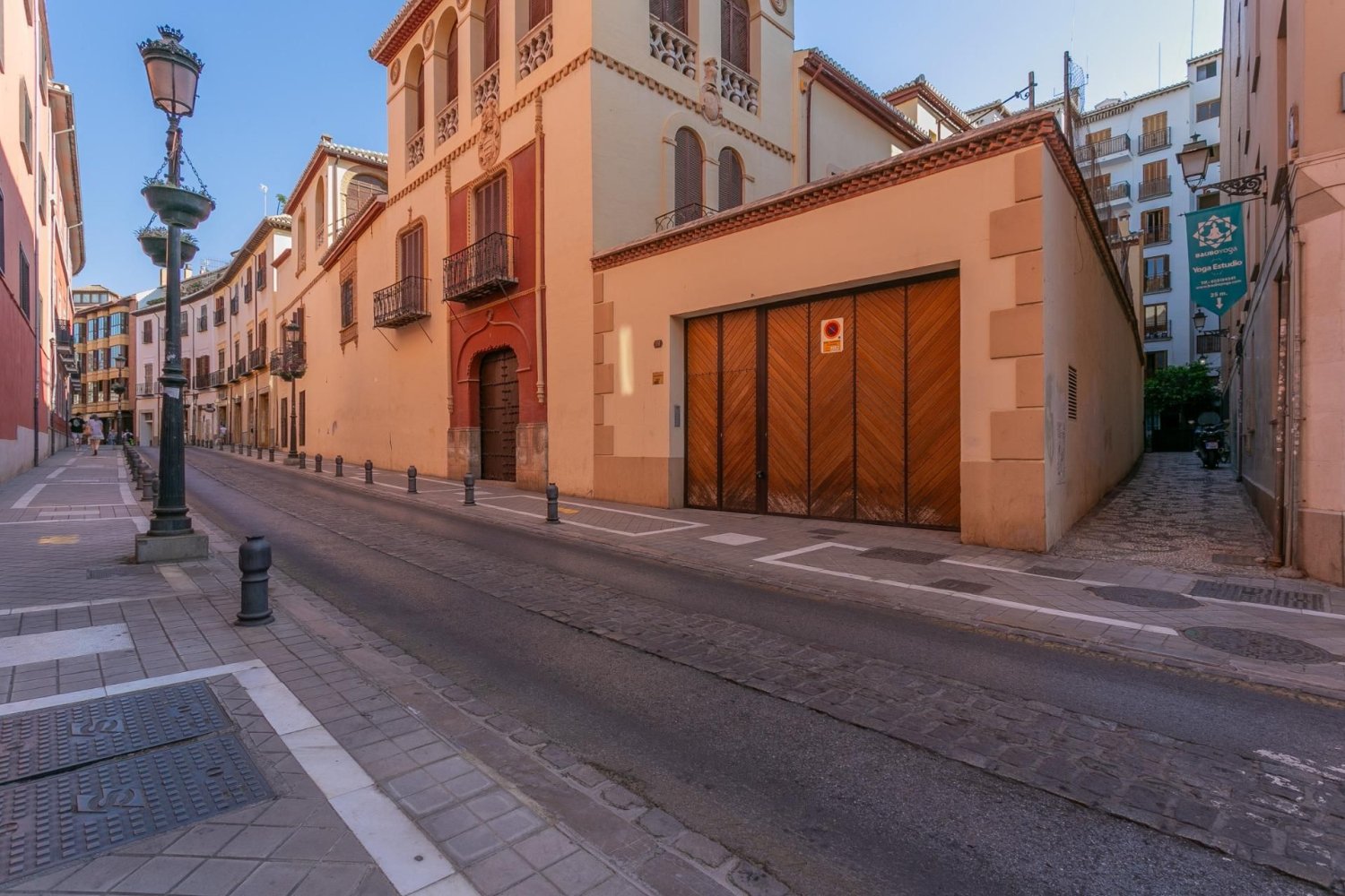 27m² Parking in Granada, Spain No. 166600