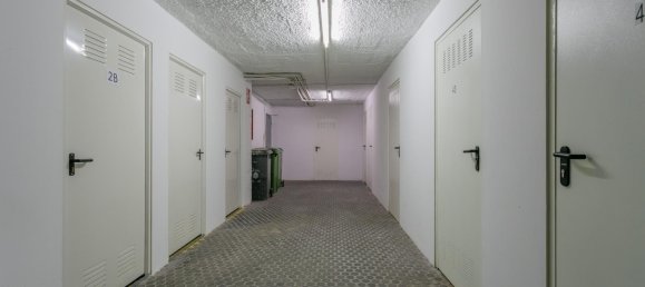 27m² Parking in Granada, Spain No. 166600 10