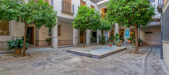 27m² Parking in Granada, Spain No. 166600 4