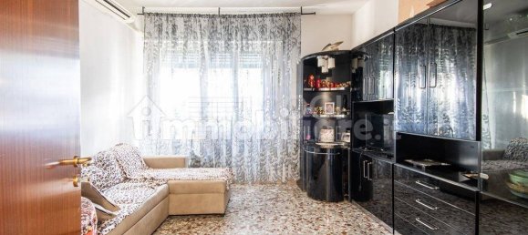 2 Schlafzimmer Wohnung in Imola, Italy, Nr. 351920 2