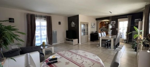 4 bedrooms House in Yonne, France No. 309518 2