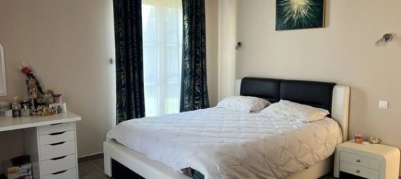 4 bedrooms House in Yonne, France No. 309518 4