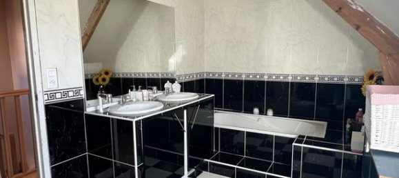 4 bedrooms House in Yonne, France No. 309518 10