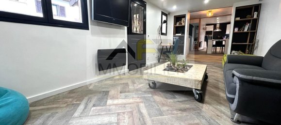 Casa de 2 dormitorios en Bezons, France No. 183039 3