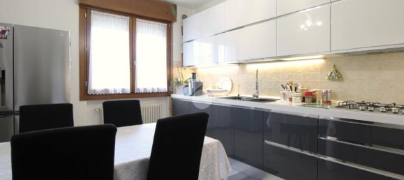 3 chambres Appartement à Montecchio Maggiore, Italy No. 293755 6