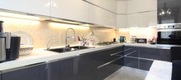 3 chambres Appartement à Montecchio Maggiore, Italy No. 293755 8