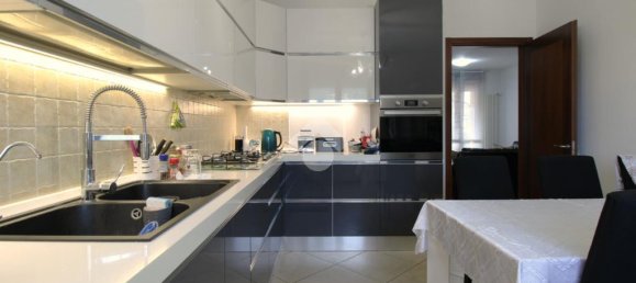 3 chambres Appartement à Montecchio Maggiore, Italy No. 293755 9