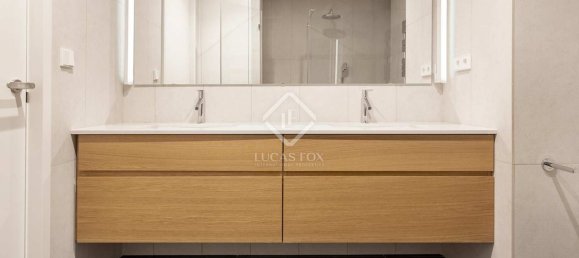 3 chambres Appartement à Eixample, Spain No. 127782 11