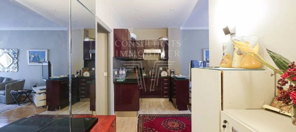 2 bedrooms Apartment in Paris, France No. 164224 5