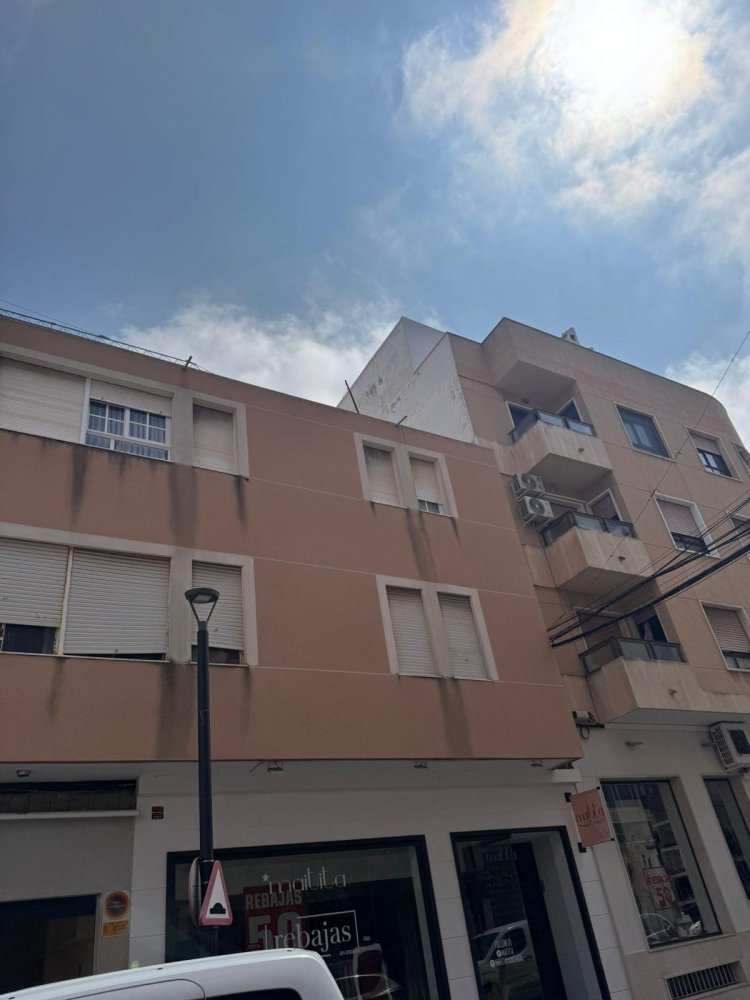 Apartamento de 5 dormitorios en Guardamar del Segura, Spain No. 137188