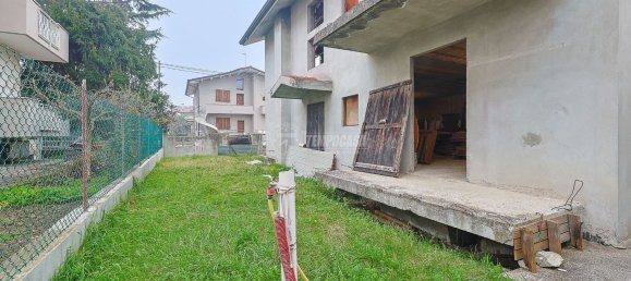 8 rooms House in Misano Adriatico, Italy No. 158484 19