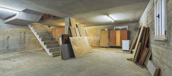 8 rooms House in Misano Adriatico, Italy No. 158484 2