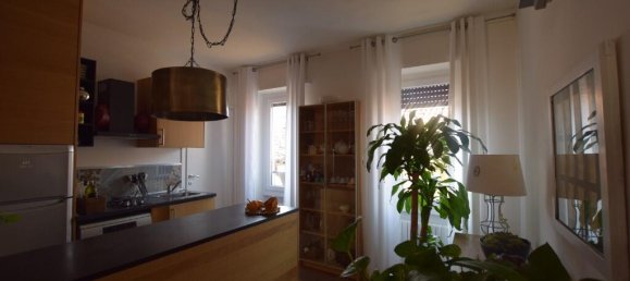 2 Schlafzimmer Wohnung in Predore, Italy, Nr. 354917 12