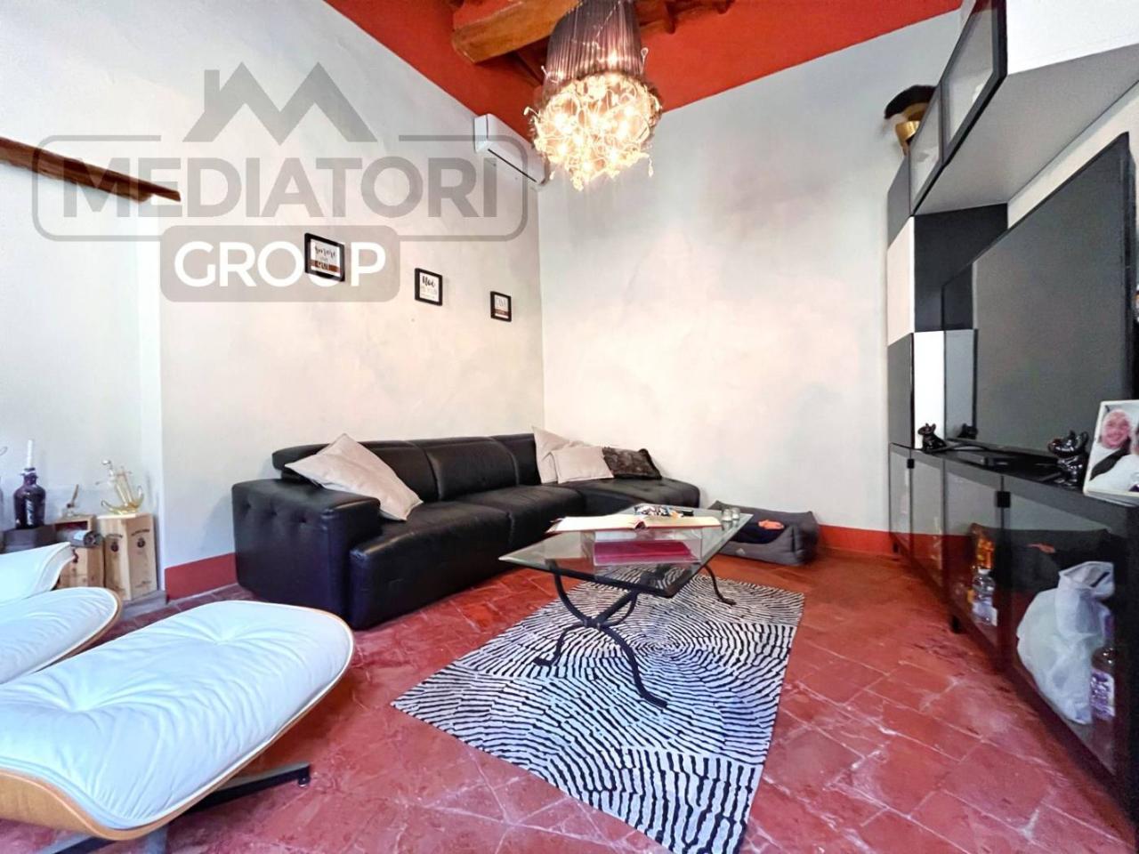 3 rooms Apartment in Montopoli in Val d'Arno, Italy No. 33038