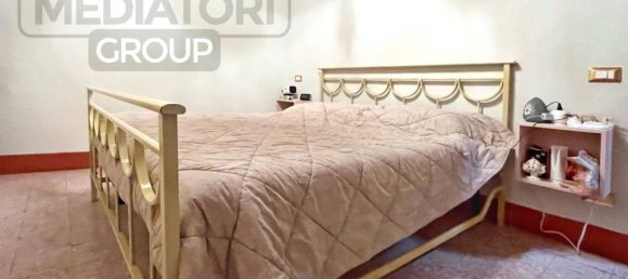 3 rooms Apartment in Montopoli in Val d'Arno, Italy No. 33038 19