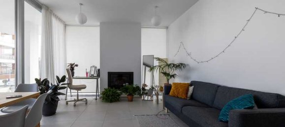 2 bedrooms Apartment in Germasogeia, Cyprus No. 18698 7