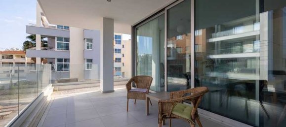 2 bedrooms Apartment in Germasogeia, Cyprus No. 18698 8