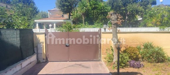 3 غرف نوم شقة في Fiumicino, Italy رقم 371048 2