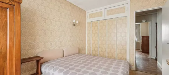 2 bedrooms Apartment in Paris, France No. 335213 9