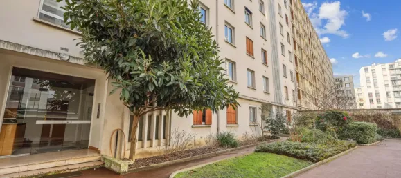 2 bedrooms Apartment in Paris, France No. 335213 12