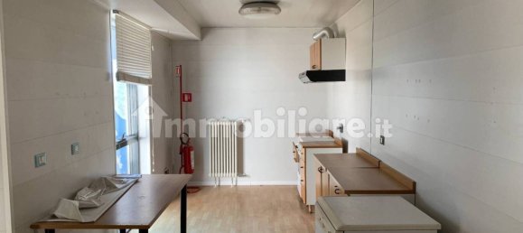5 rooms Commercial property in Trieste, Italy No. 11167 12