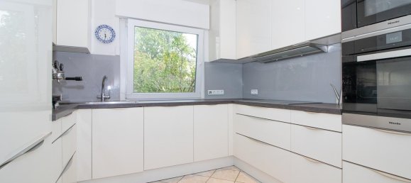 Вилла с 3 спальнями в Лихтерфельде, Германия № 46746 14